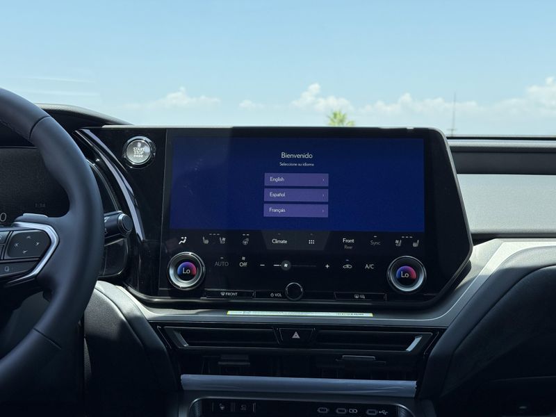 2025 LEXUS TX 350 LuxuryImage 25