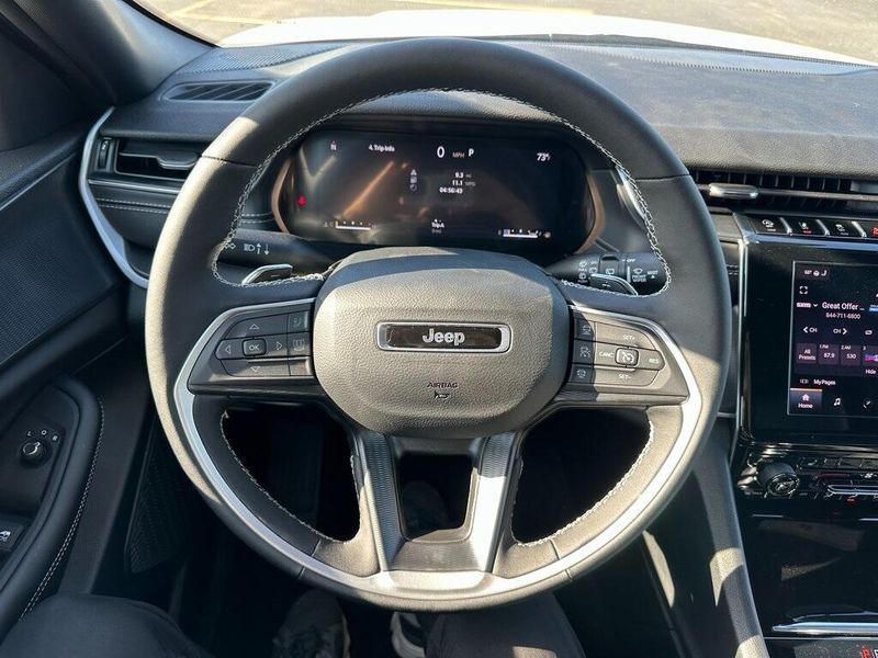 2025 Jeep Grand Cherokee Altitude X 4x4Image 2