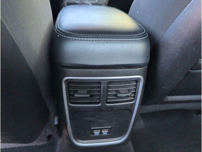 Used 2023 Dodge Charger GTImage 31