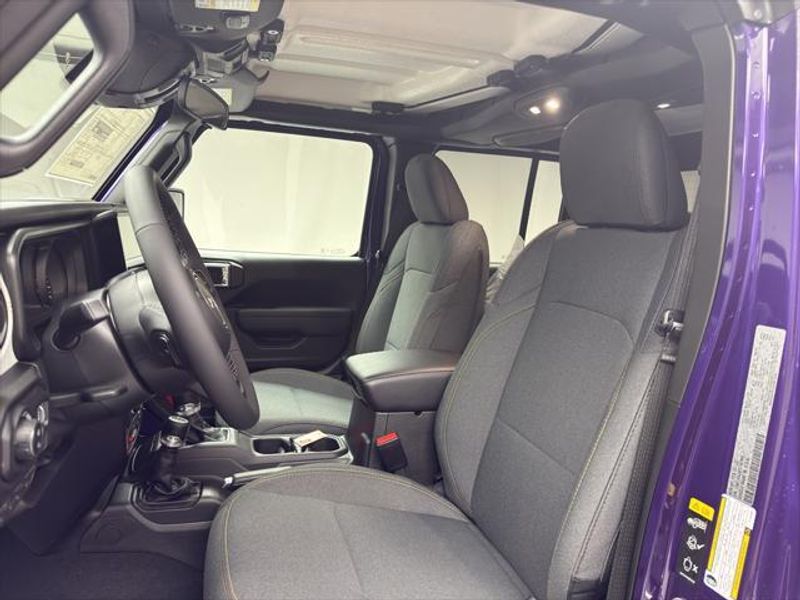 New 2026 Jeep Gladiator Willys 4x4Image 7