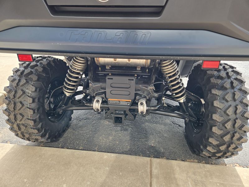 NEW 2026 CAN-AM DEFENDER MAX LIMITED CAB HD11 Image 22