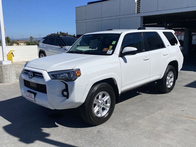 2023 Toyota 4Runner SR5Image 8