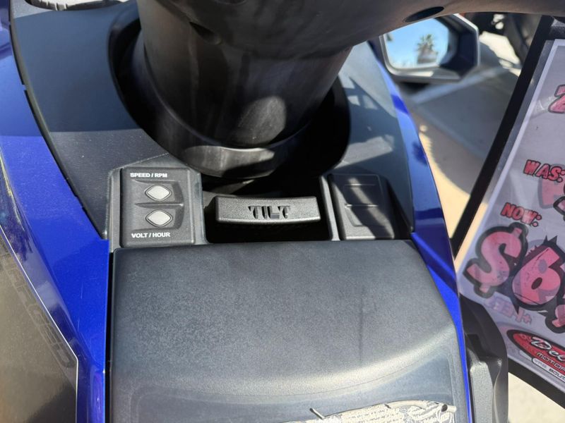 Used 2014 Yamaha FX SVHO - Black&sol;Blue Image 20