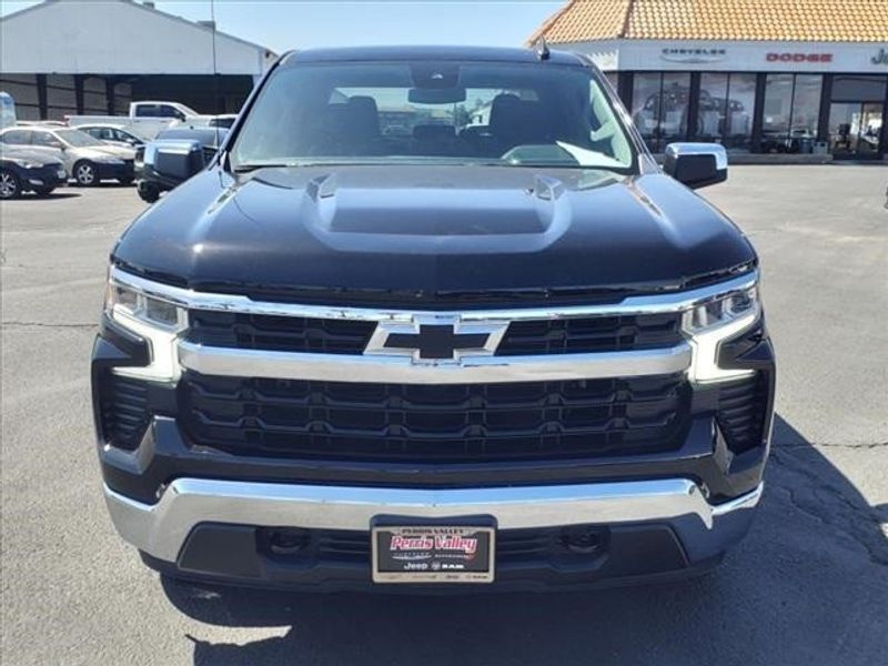 2022 Chevrolet Silverado 1500 LTImage 2