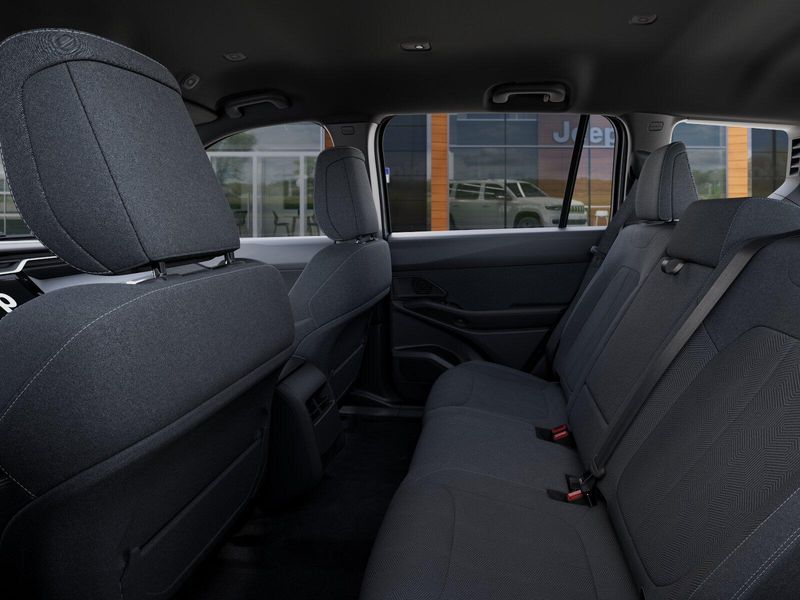 New 2026 Jeep Cherokee Laredo 4x4Image 49