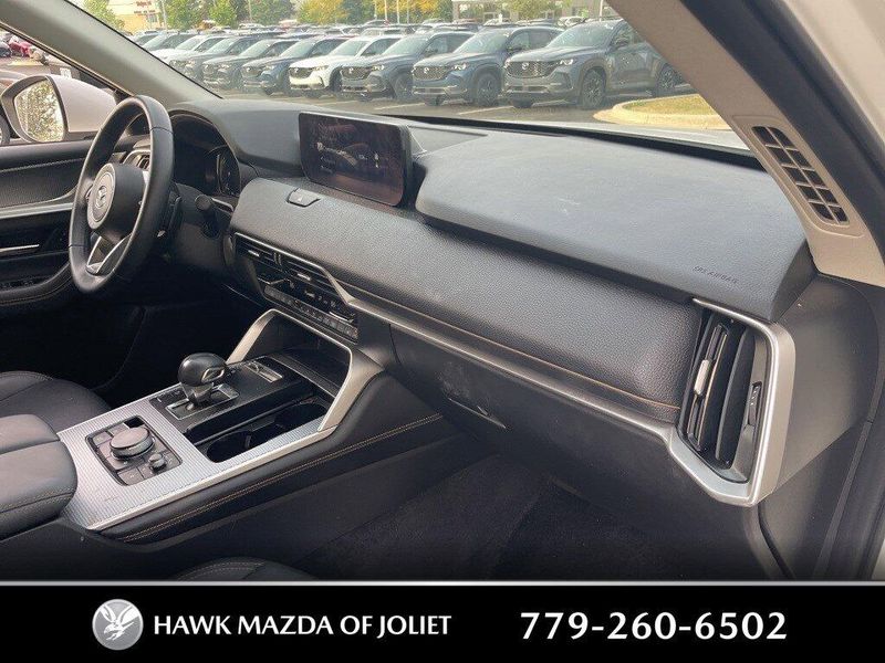 2024 Mazda CX-90 Premium photo 10