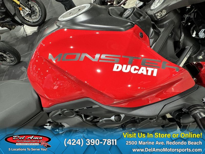 2024 Ducati MONSTER PLUSImage 9