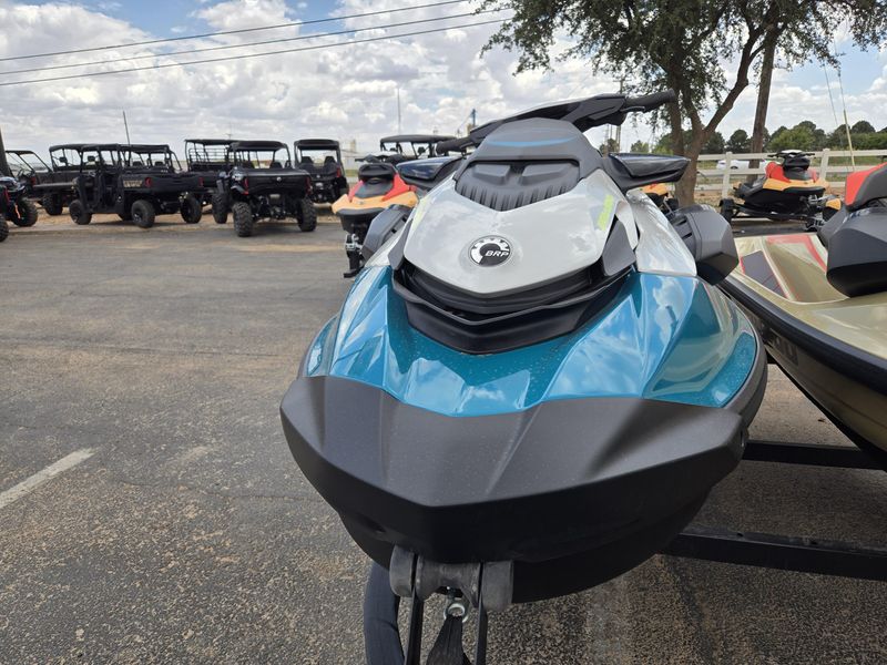 2025 SEADOO GTI SE 130 WITH SOUND SYSTEM IDF TEAL BLUE AND MANTA GREEN Image 6