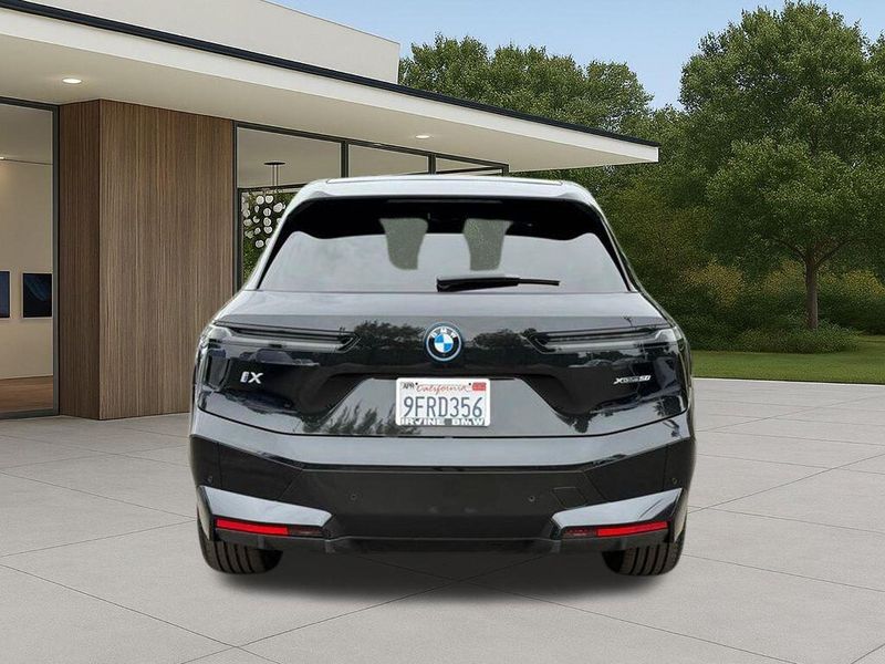 Used 2023 BMW iX xDrive50Image 10