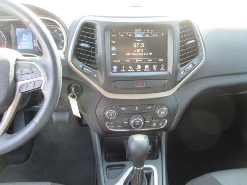 Used 2014 Jeep Cherokee LatitudeImage 19