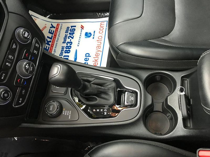 Used 2022 Jeep Cherokee LimitedImage 6