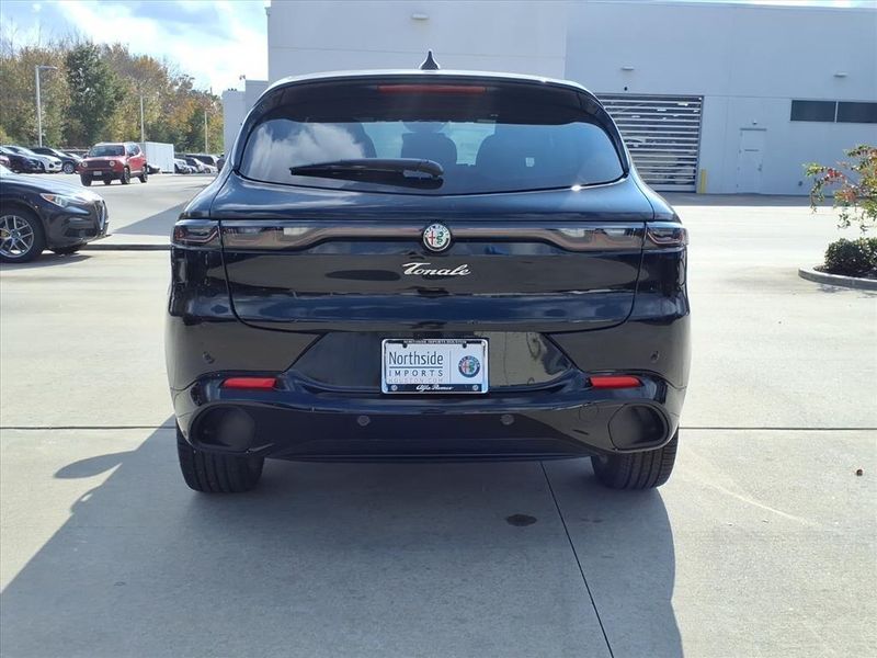 New 2025 Alfa Romeo Tonale Intensa AwdImage 8