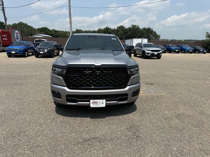 2025 RAM 1500 Big Horn Crew Cab 4x4 5