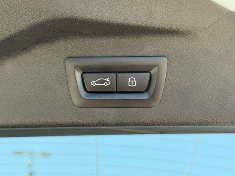 Used 2026 BMW X7 xDrive40iImage 15