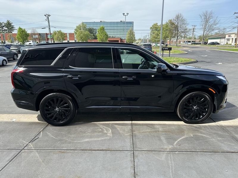 2024 Hyundai Palisade Calligraphy Night EditionImage 4
