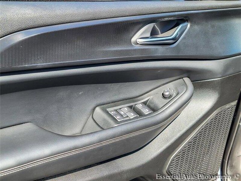 2024 Jeep Grand Cherokee Laredo photo 12