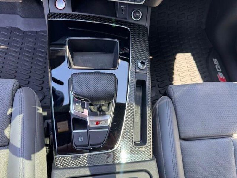 2022 Audi SQ5 Premium