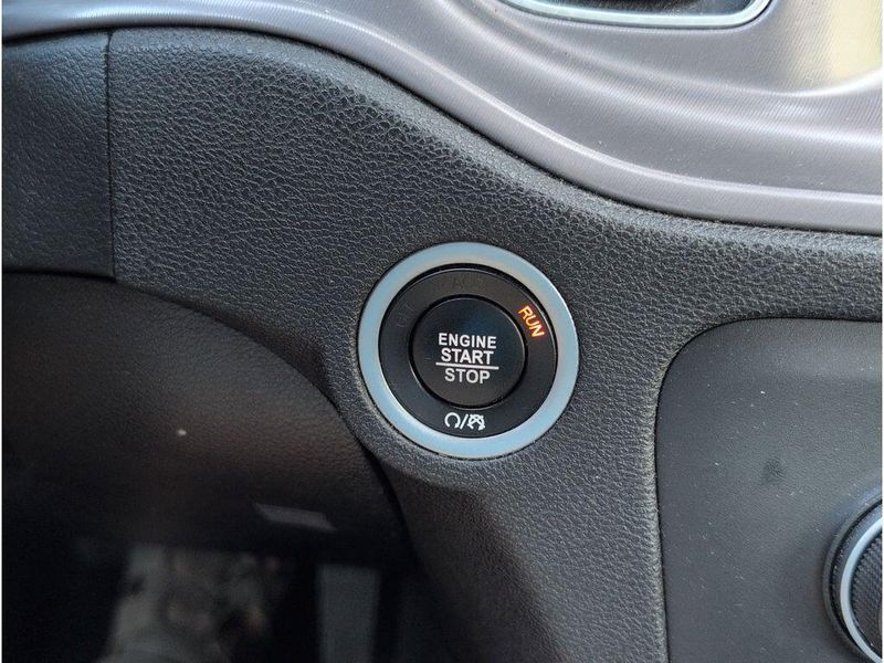 Used 2023 Dodge Charger GTImage 18