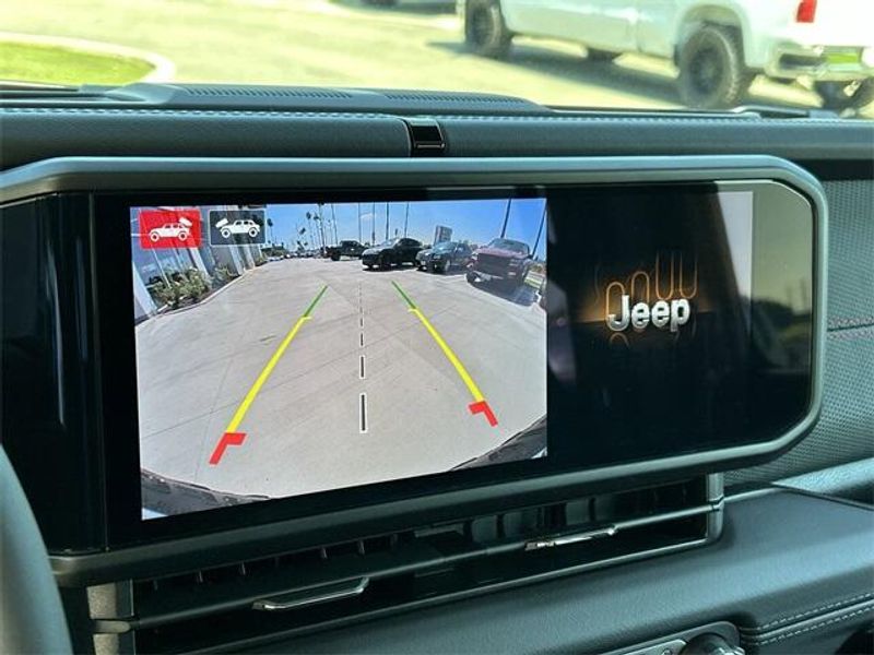 New 2025 Jeep Wrangler 4-door RubiconImage 20