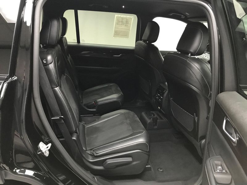 Used 2023 Jeep Grand Cherokee L AltitudeImage 19