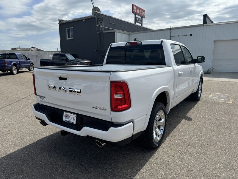 2025 RAM 1500 Big Horn Crew Cab 4x4 5