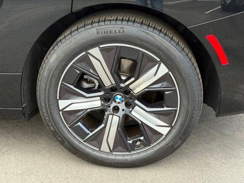 Used 2026 BMW iX xDrive45Image 14