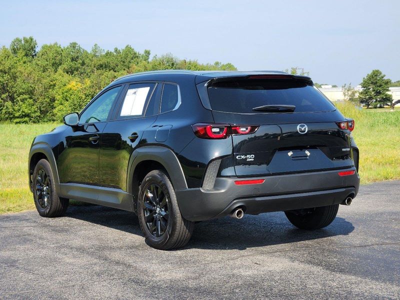 2024 Mazda CX-50 2.5 S PREFERRED PImage 5