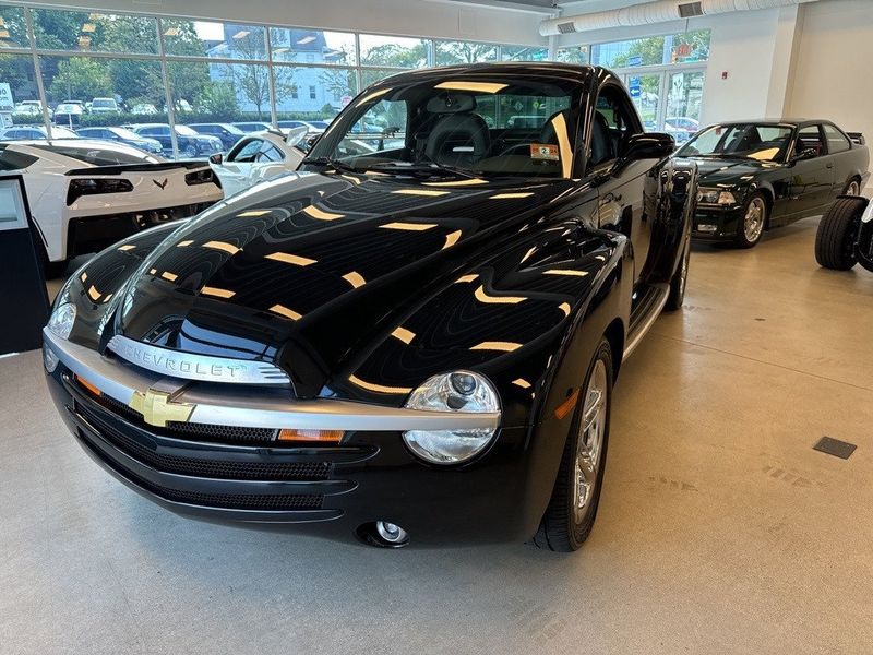 2005 Chevrolet SSR RoadsterImage 5