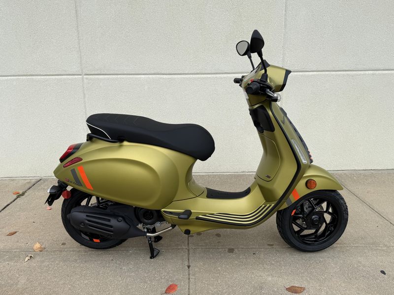 2024 Vespa SPRINT 150 SPORTImage 2