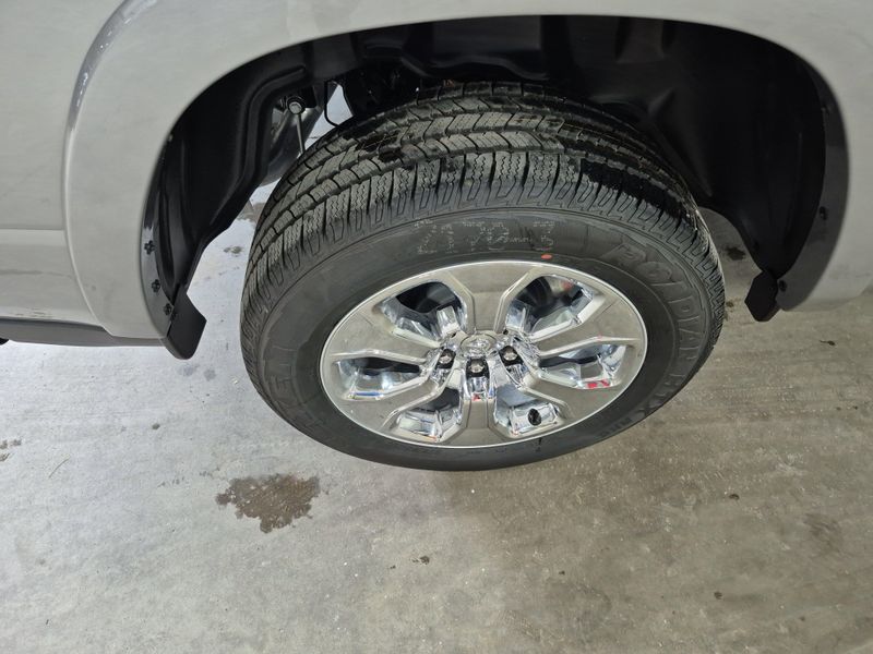 New 2025 RAM 1500 Big Horn Crew Cab 4x4 5