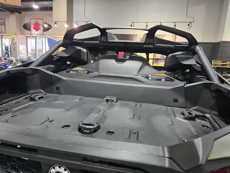 NEW 2026 CAN-AM MAVERICK R X RC WITH SMARTSHOX 999T DCT Image 19