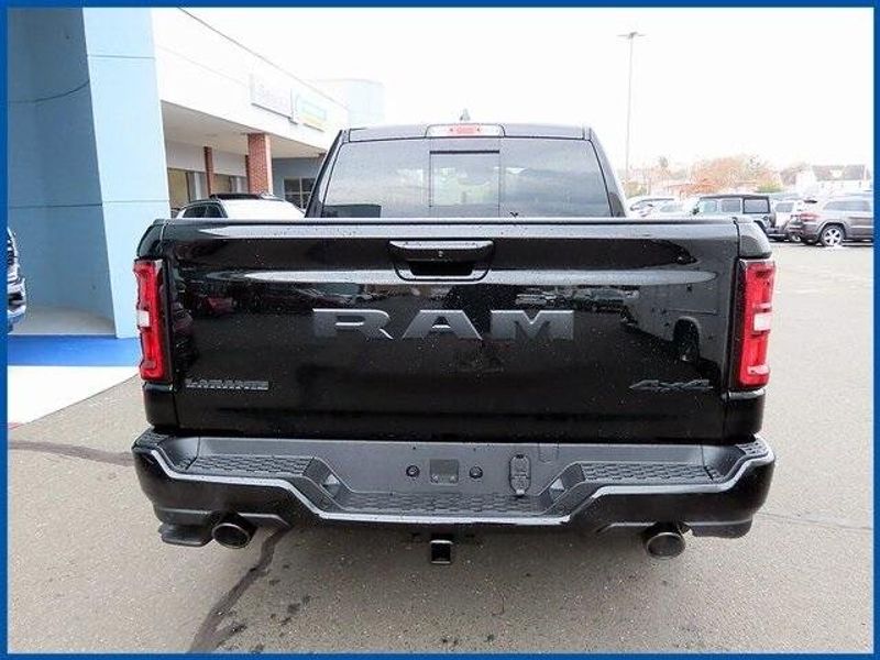 2025 RAM 1500 LaramieImage 6