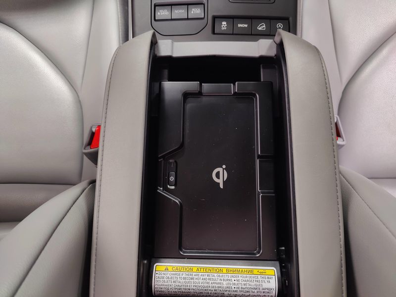 Used 2022 Toyota Highlander XLE AWD w/SunroofImage 28