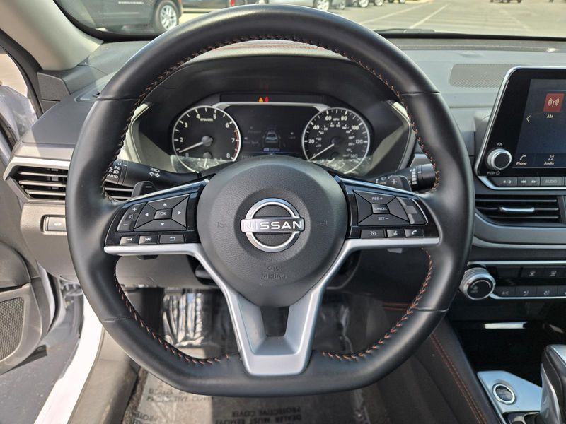 Used 2025 Nissan Altima SR FWD