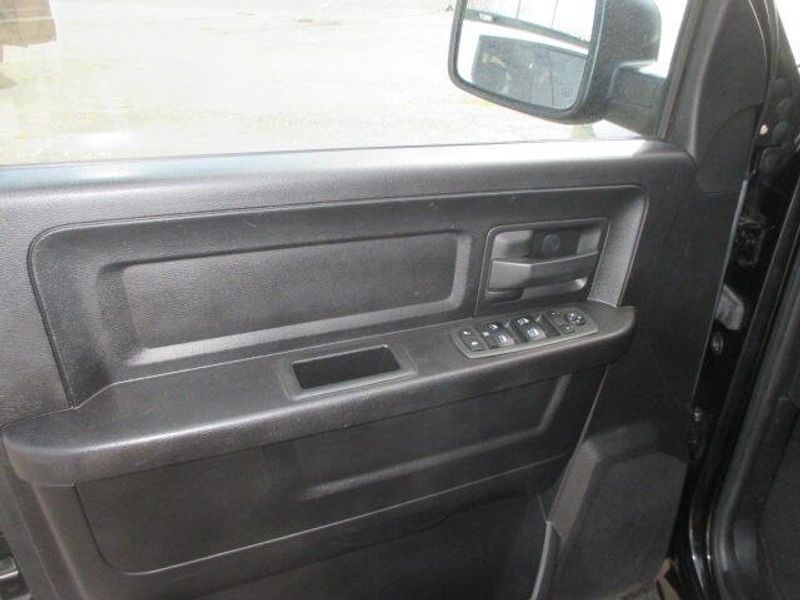 Used 2013 RAM 1500 ExpressImage 17