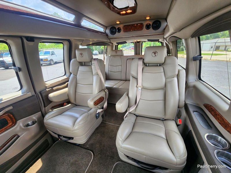 2022 Chevrolet Express Cargo Image 6