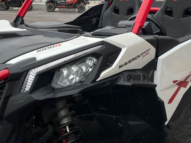 New 2025 Can-Am MAVERICK SPORT XRC 64 1000R 