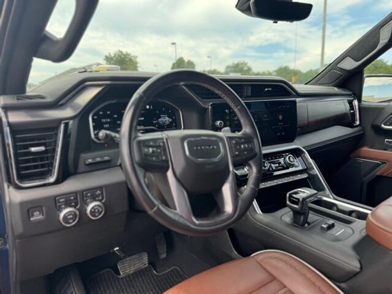 2023 GMC Sierra 1500 Denali UltimateImage 11