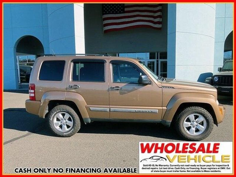 2012 Jeep Liberty SportImage 2