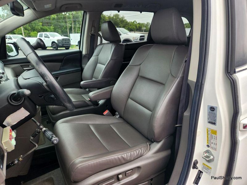 2013 Honda Odyssey EX-L photo 26