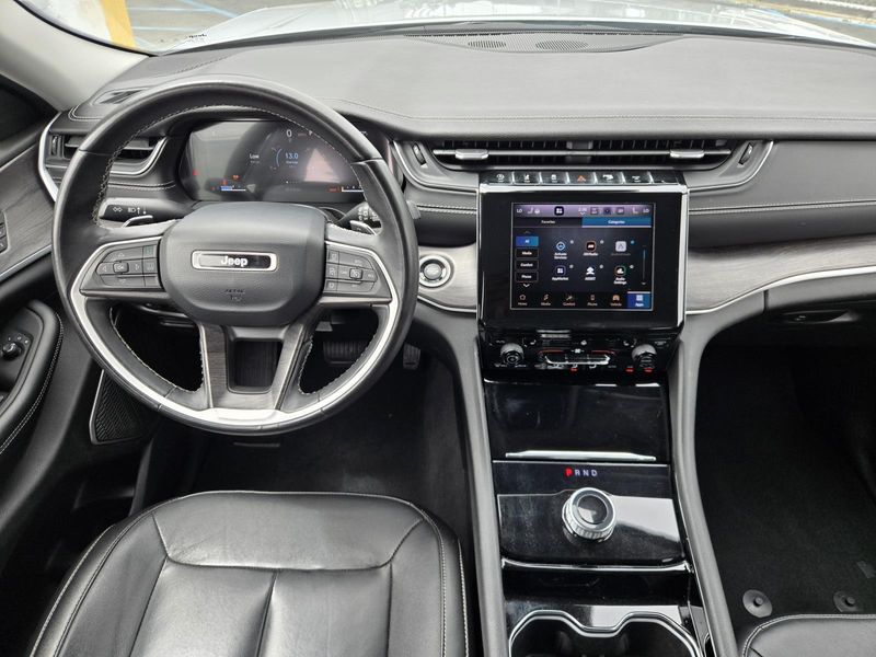 Used 2022 Jeep Grand Cherokee L Limited 4x2