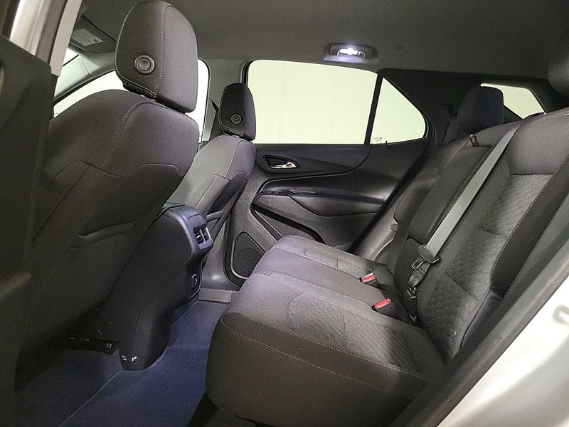 2021 Chevrolet Equinox LT photo 11