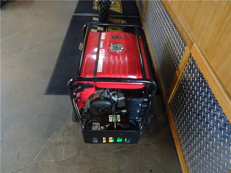 2004 Honda Generator Image 3