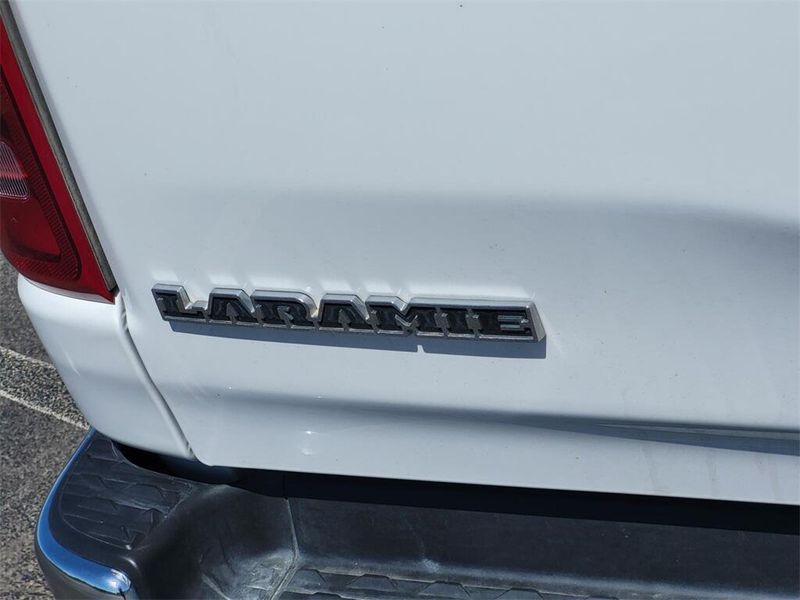 2024 RAM 1500 LaramieImage 9