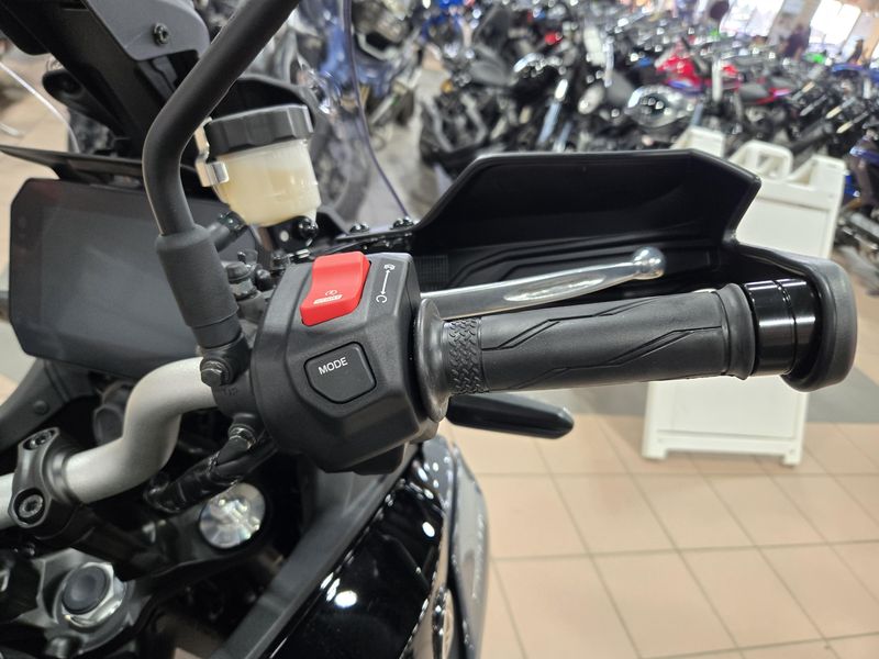 NEW 2025 YAMAHA TRACER 9 Image 20