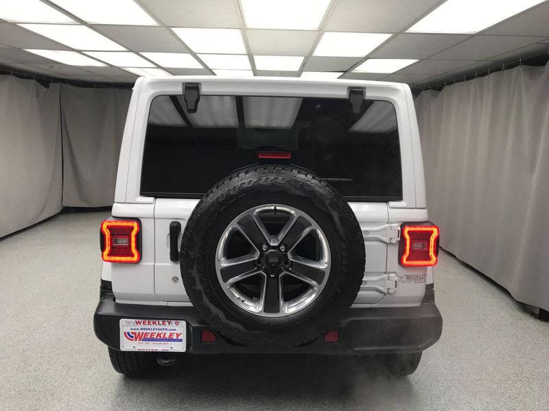2019 Jeep Wrangler Unlimited SaharaImage 15