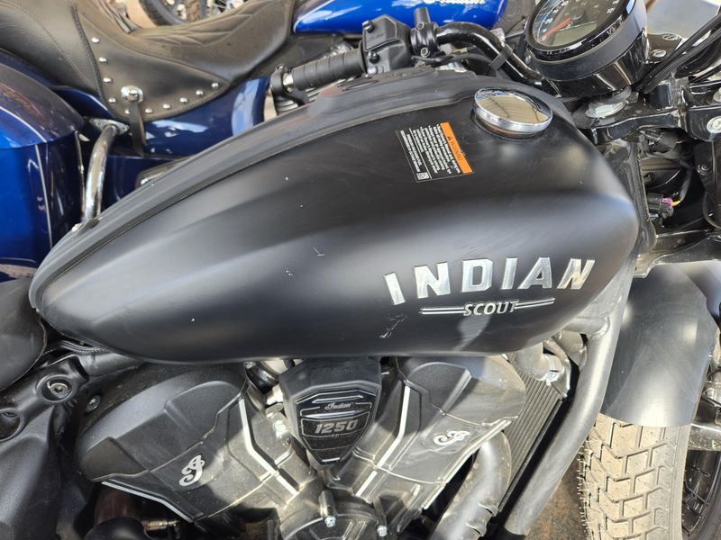 USED 2025 INDIAN MOTORCYCLE SCOUT BOBBER LTD 49ST LIMITED Image 4