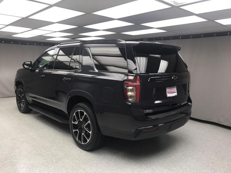 Used 2023 Chevrolet Tahoe RSTImage 2