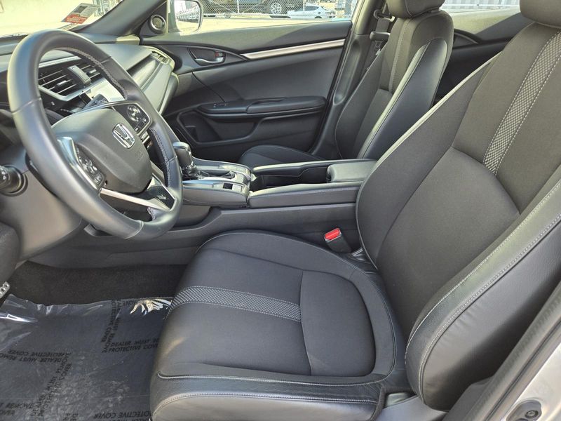 2021 Honda Civic Sport photo 18