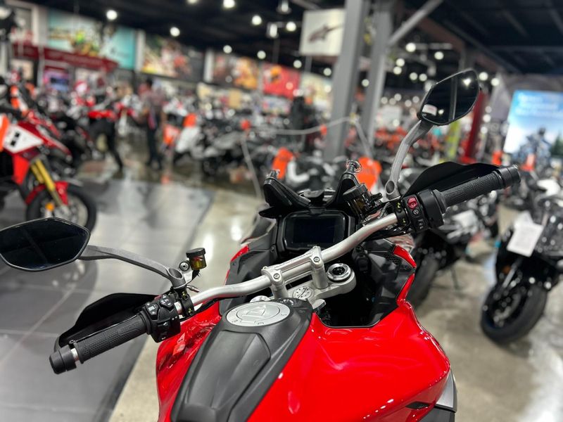New 2025 Ducati MULTISTRADA V4 Image 33